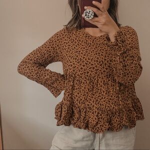 ZARA Fluffy sleeve peplum‎ Pleasant top. Size S